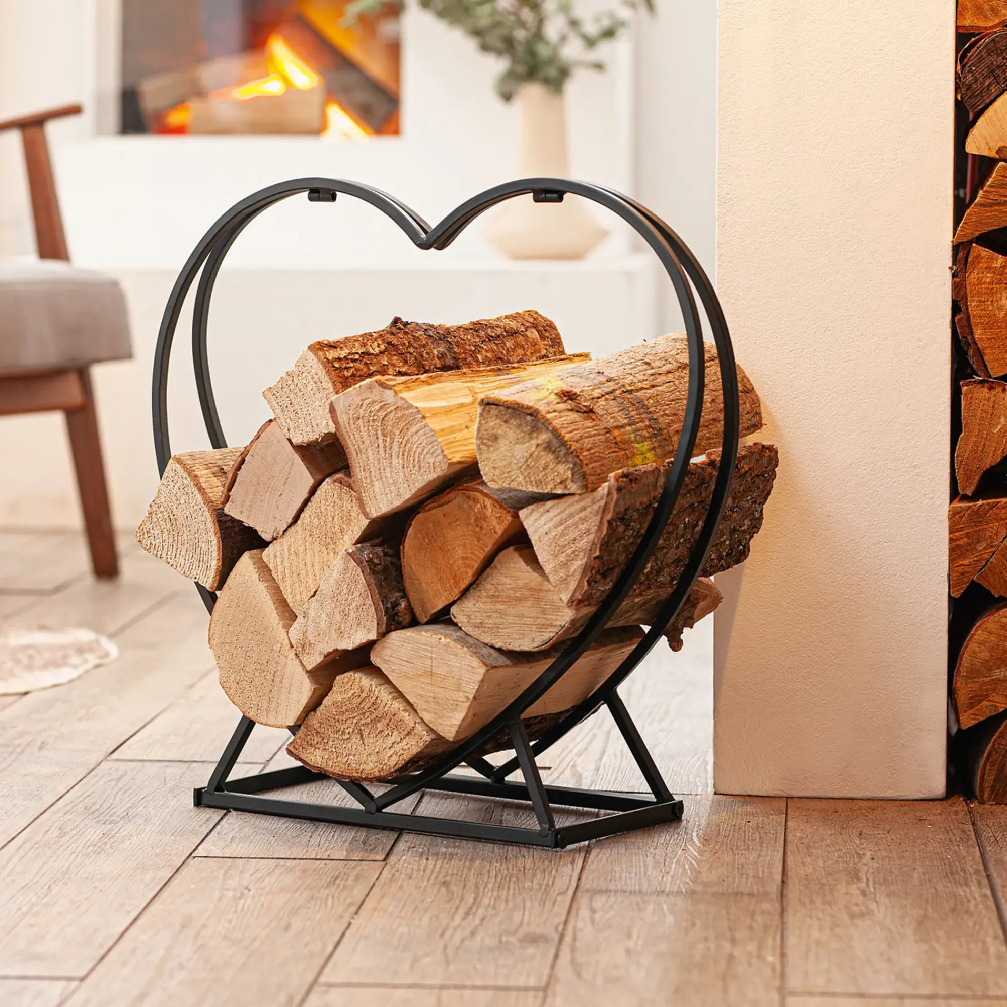 Weihnachtliche Gartendeko|Chalet & Hütte|Frank Handels GmbH & Co. KG Kaminholzregal "Herz"