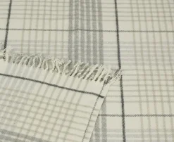 Weihnachtliche Kuscheldecken|Decken & Kuscheldecken|Frank Handels GmbH & Co. KG Kuscheldecke "Fringes"
