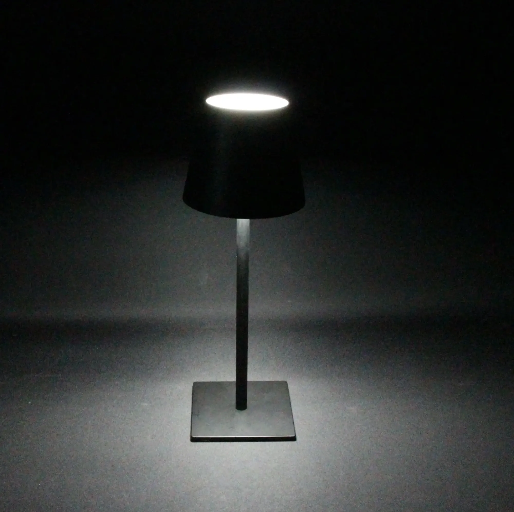 Led-Beleuchtung|Wohnzimmer|Frank Handels GmbH & Co. KG LED-Tischlampe "Black"